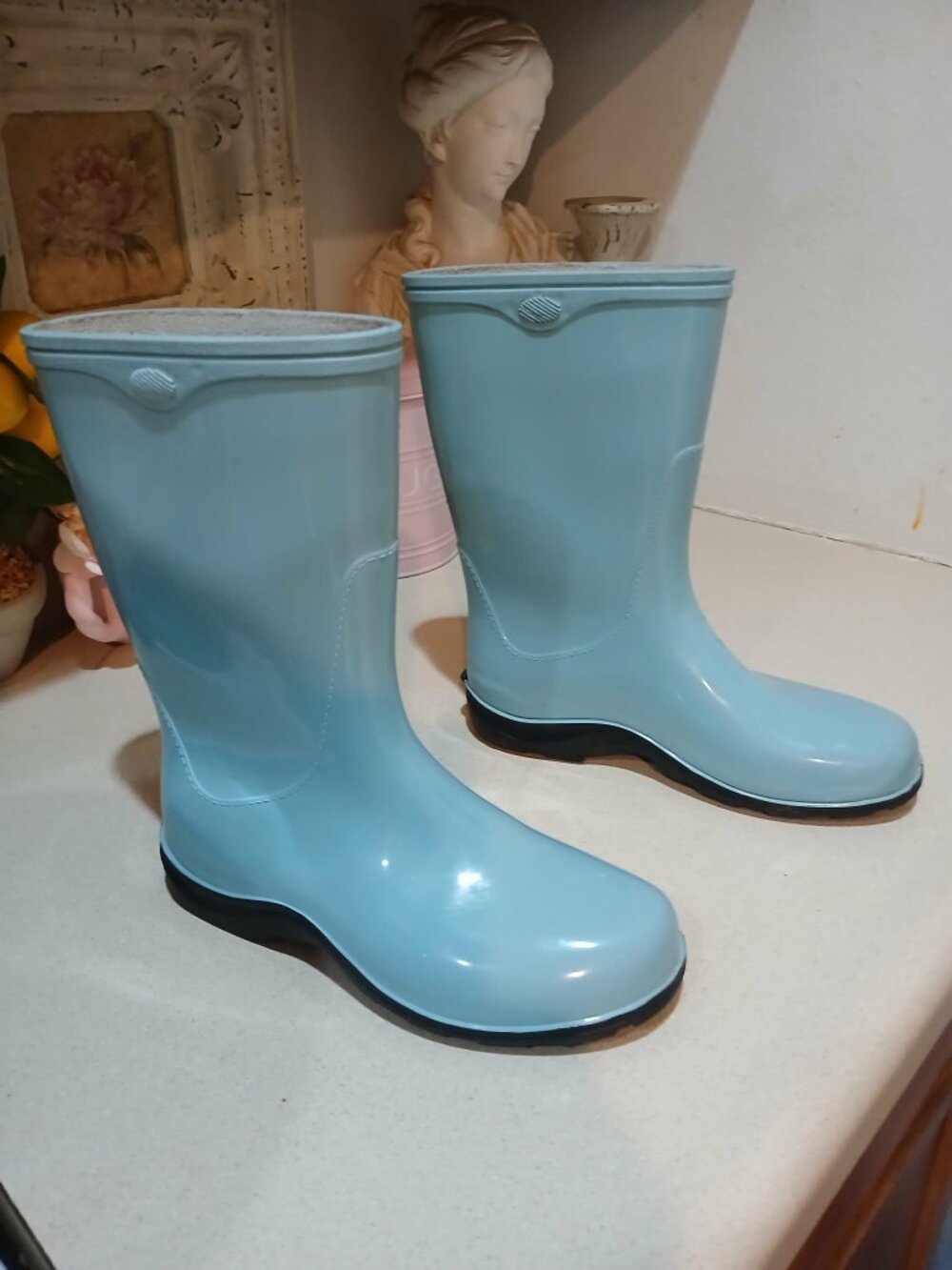 SLOGGERS Rain Boots Womens size 7 light blue
